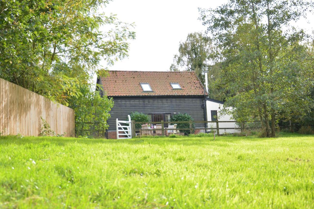Wheelwright'S Barn Villa Halesworth Buitenkant foto